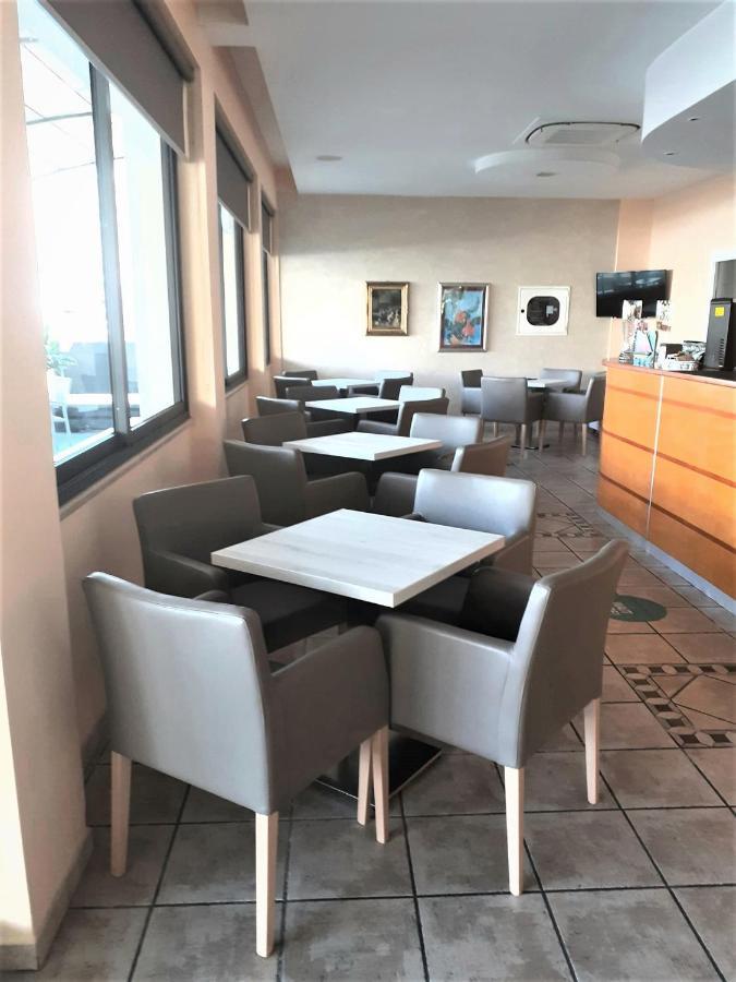 Hotel Prater Cesenatico Ngoại thất bức ảnh