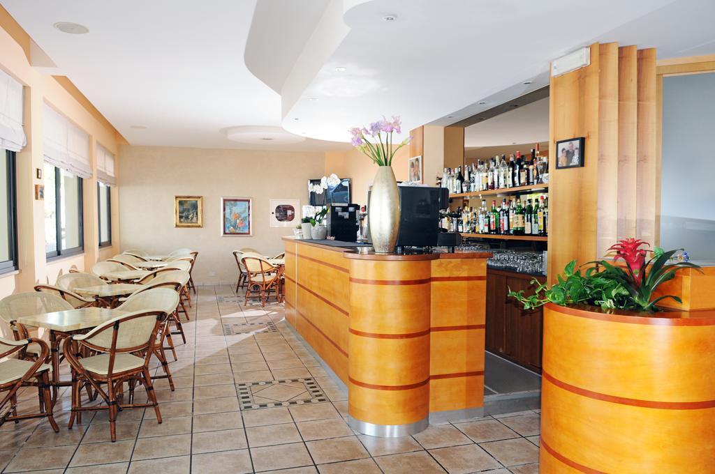 Hotel Prater Cesenatico Ngoại thất bức ảnh