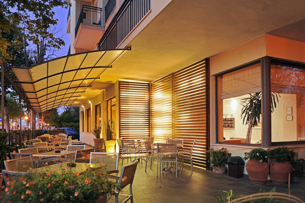 Hotel Prater Cesenatico Ngoại thất bức ảnh