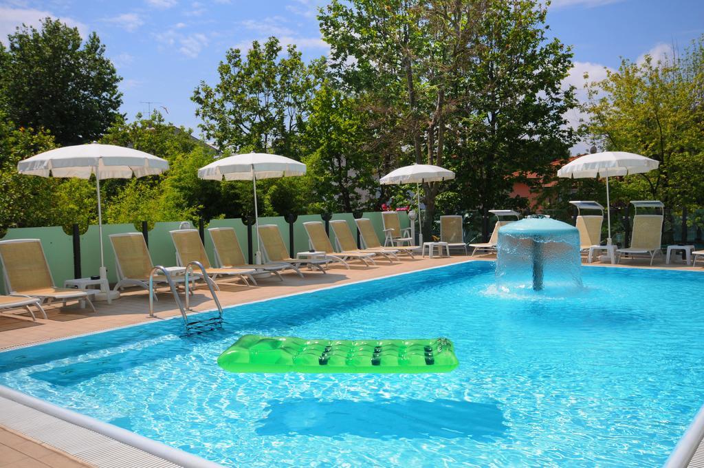 Hotel Prater Cesenatico Ngoại thất bức ảnh