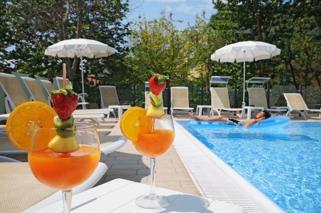 Hotel Prater Cesenatico Ngoại thất bức ảnh
