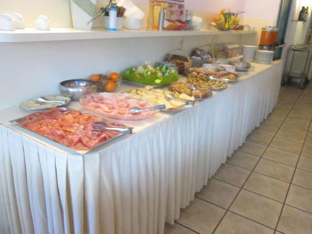 Hotel Prater Cesenatico Ngoại thất bức ảnh