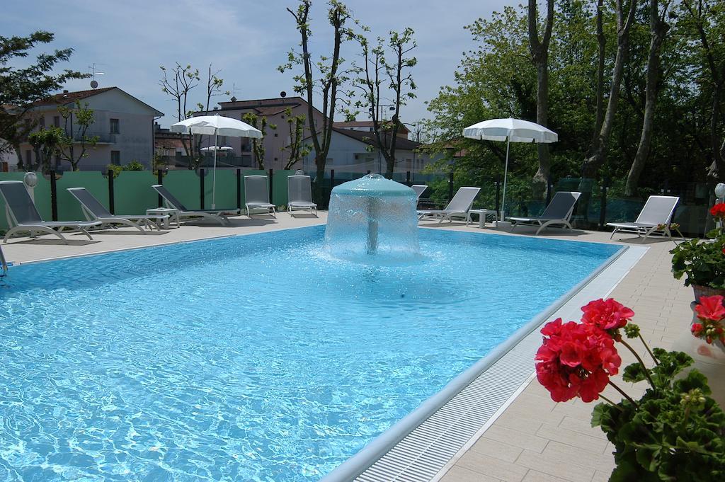 Hotel Prater Cesenatico Ngoại thất bức ảnh